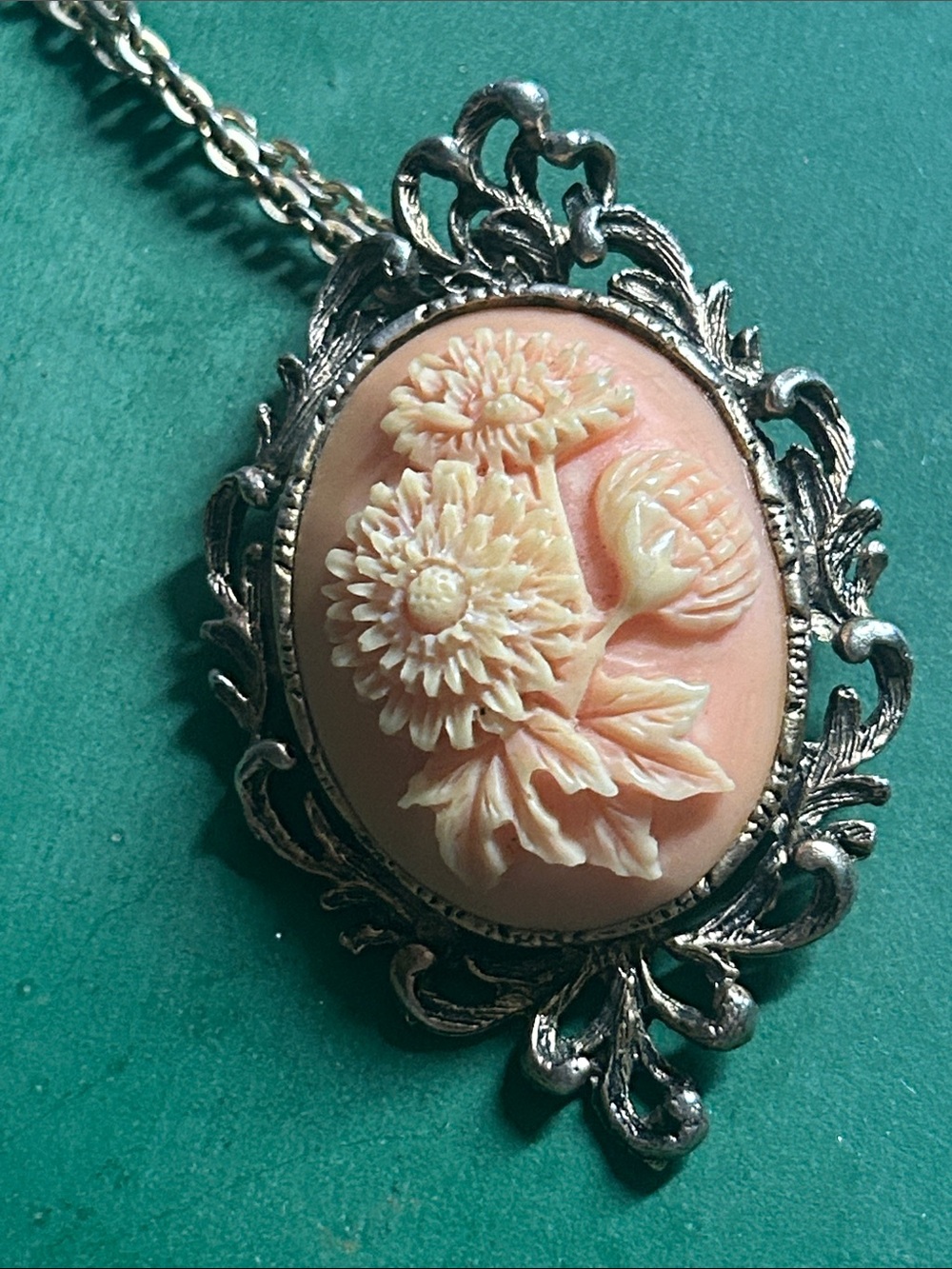 Floral Cameo Pendant Necklace in Peach and Silver